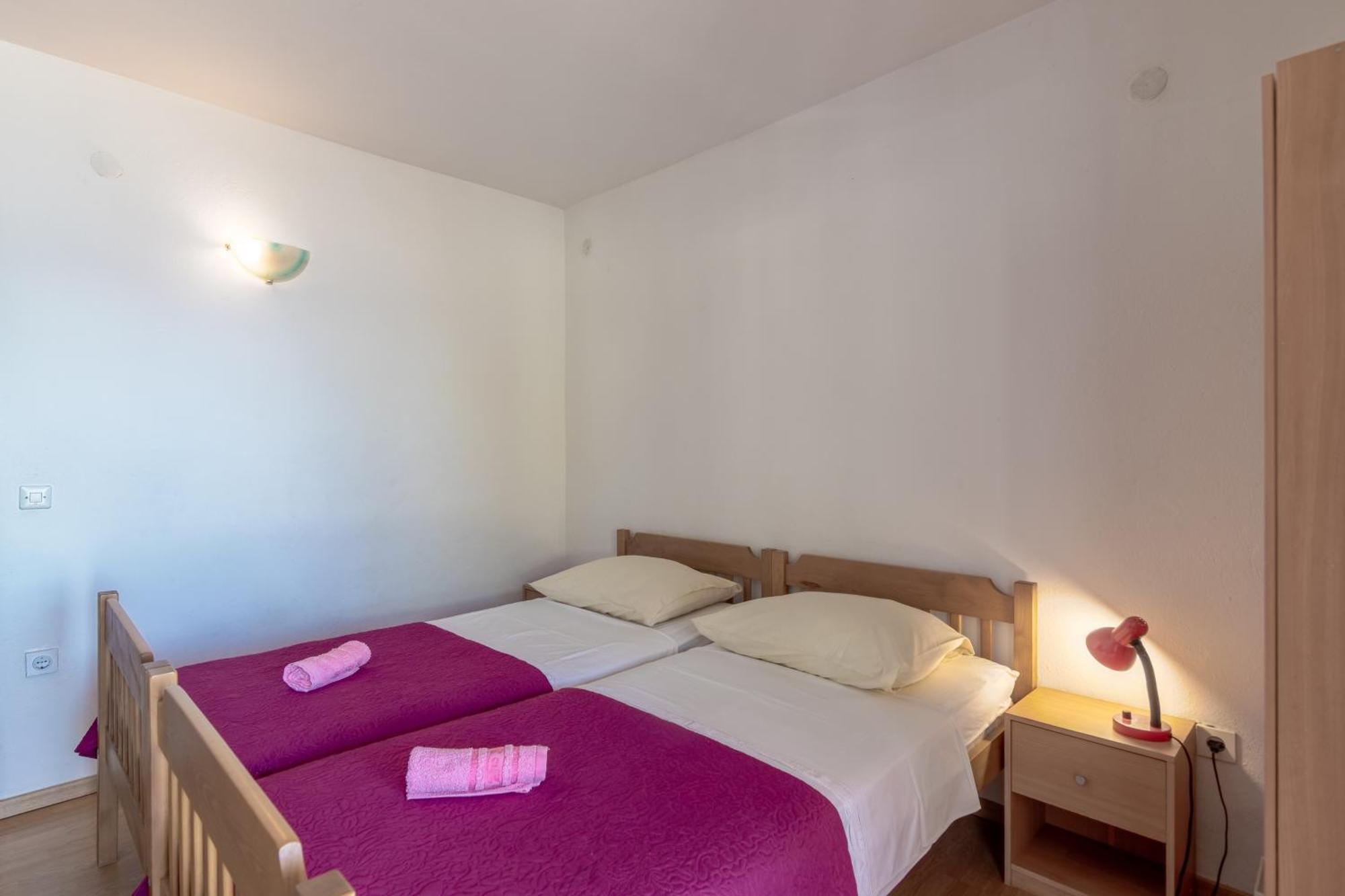 Gdinj Seaside Secluded Apartments Cove Torac, Hvar - 575 חדר תמונה